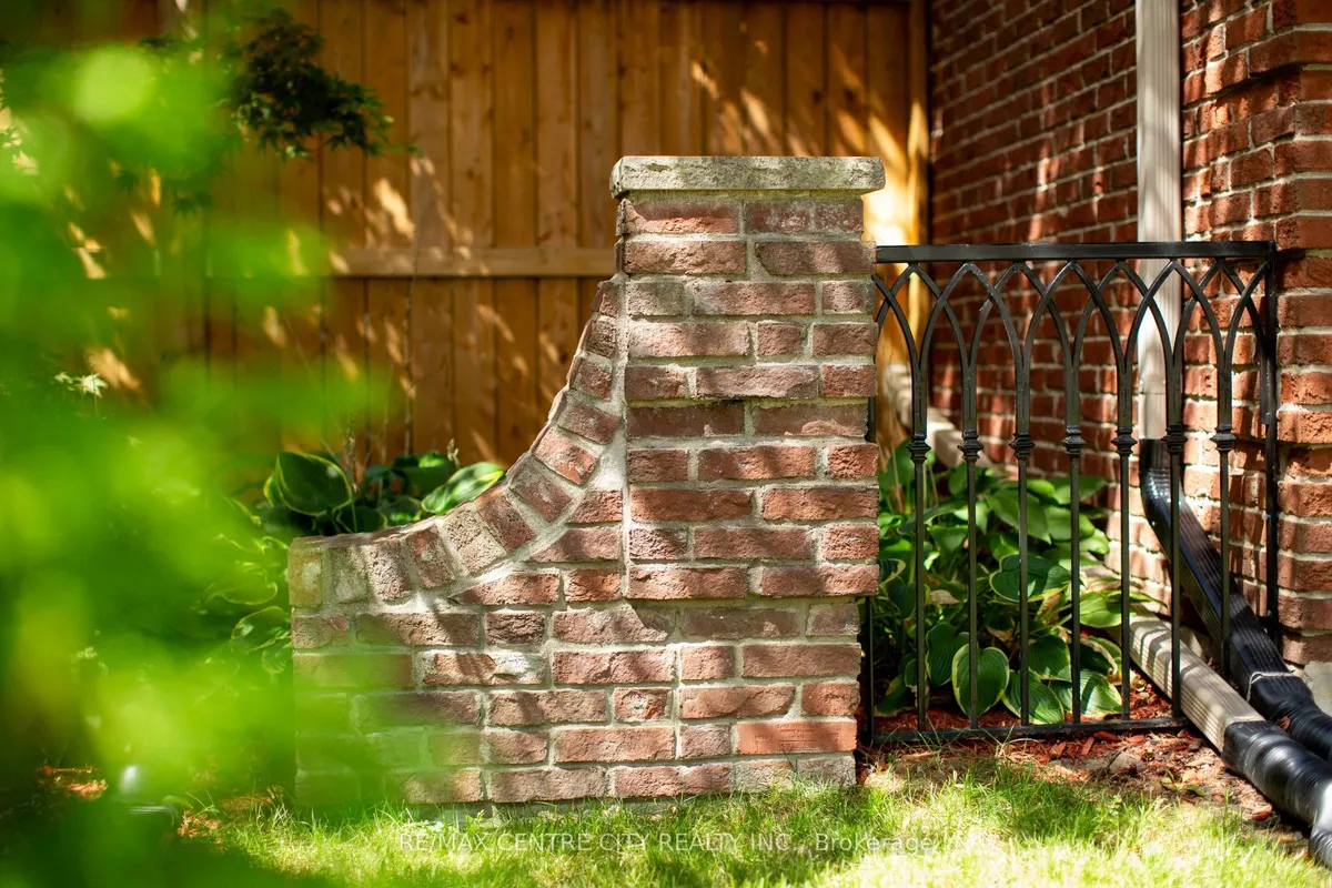 41 Milford Crescent, ON N5X 1A9