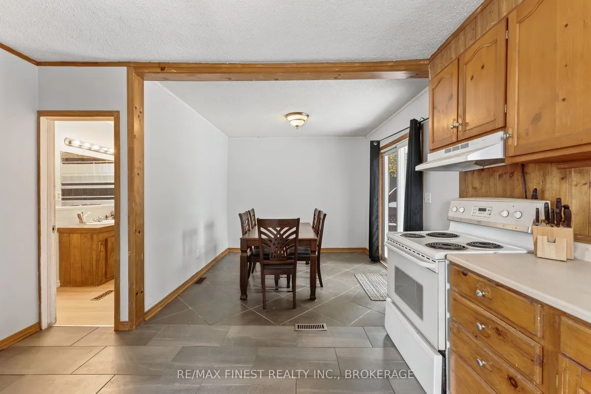 161 Thomas Street, ON K7R 2H4