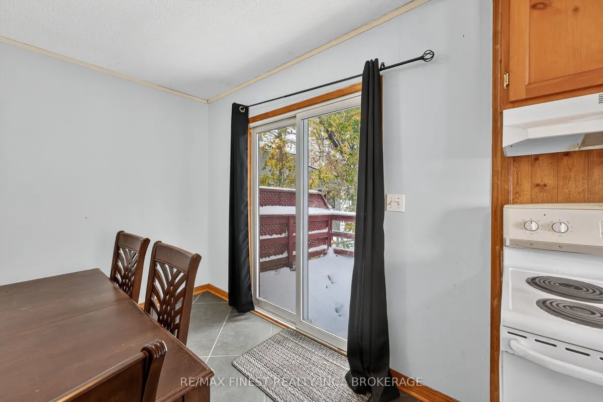 161 Thomas Street, ON K7R 2H4