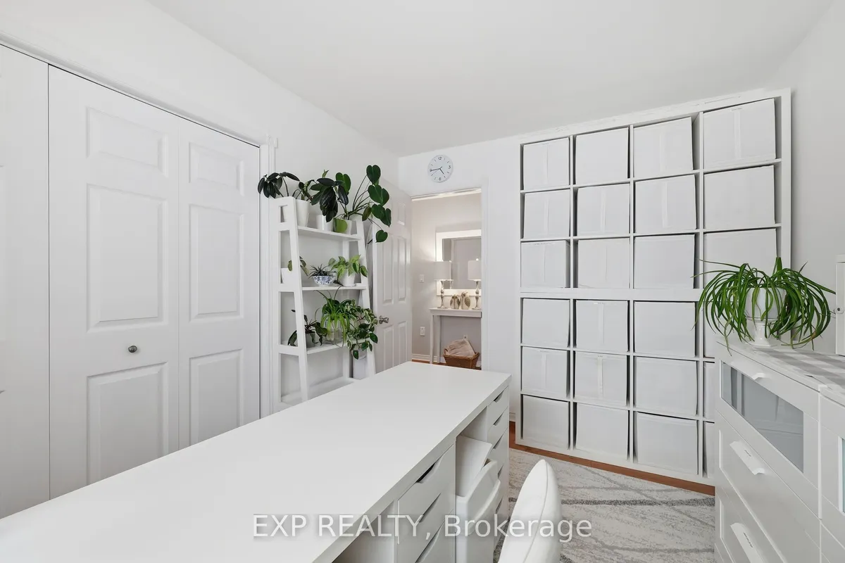 125 GIBSON Crescent, ON N0M 2J0