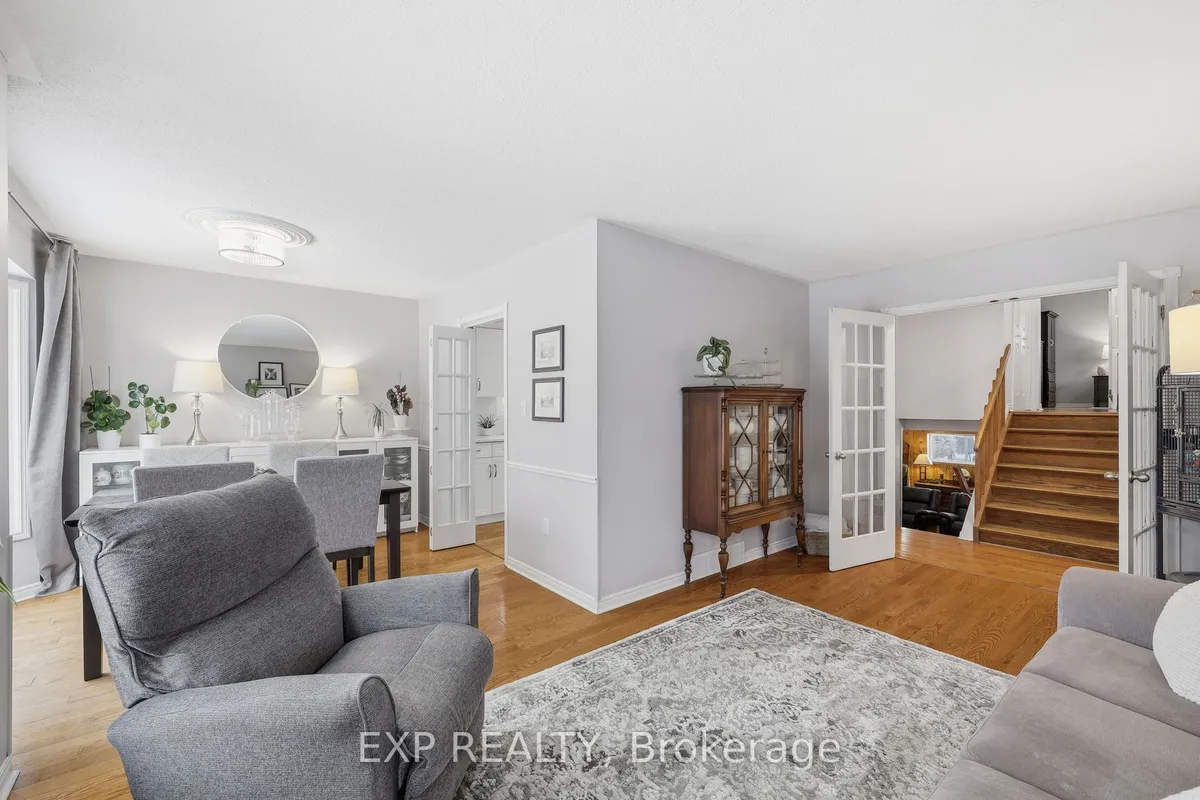 125 GIBSON Crescent, ON N0M 2J0