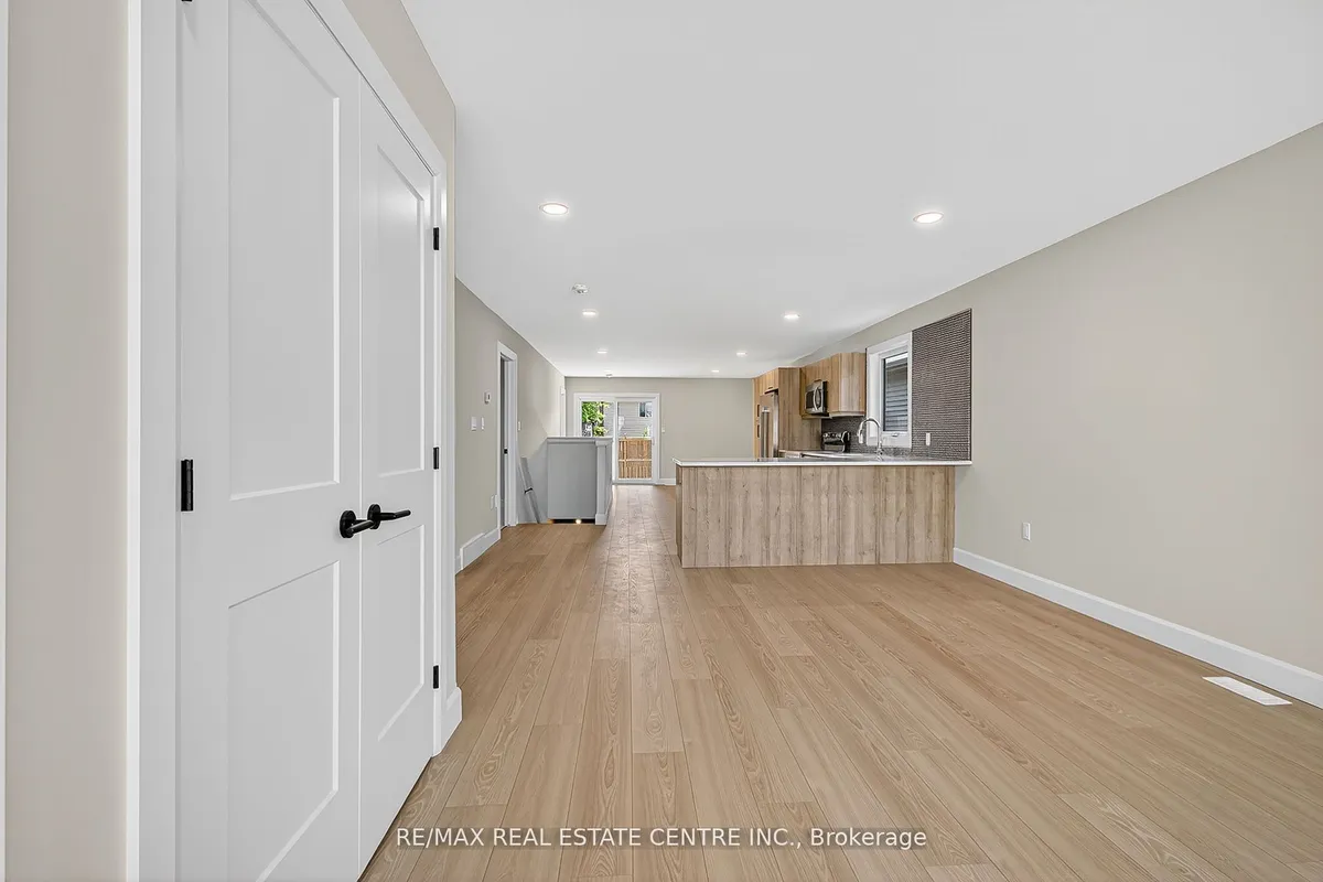 93 Moonstone Crescent, ON N7M 0S2