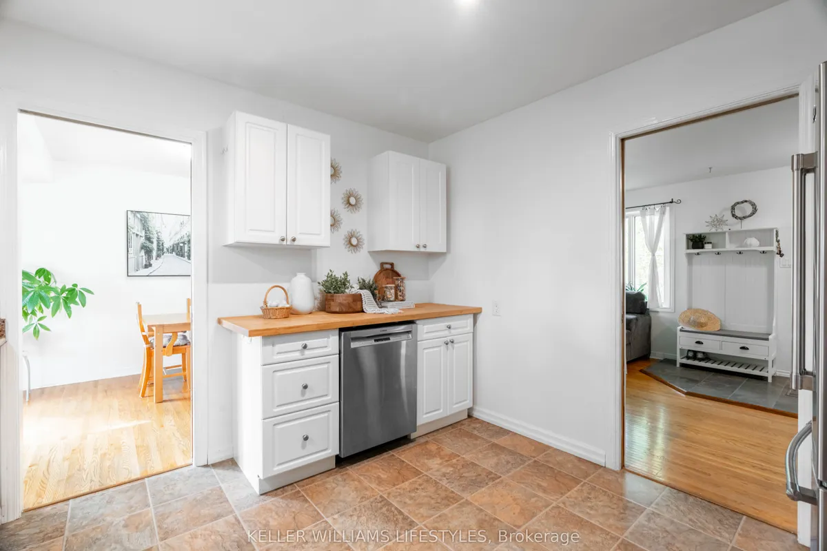 8749 Longwoods Road, ON N0L 1W0