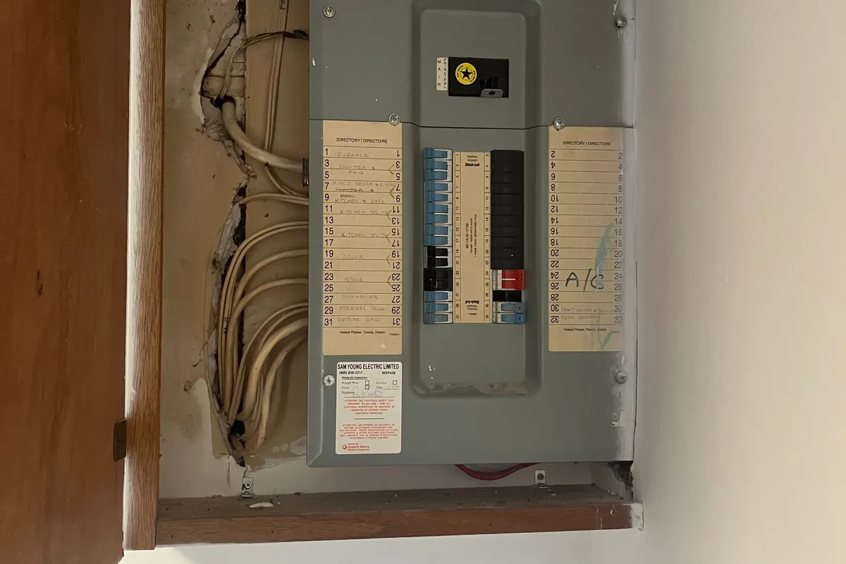 3828 Roxborough Avenue, ON L0S 1B0