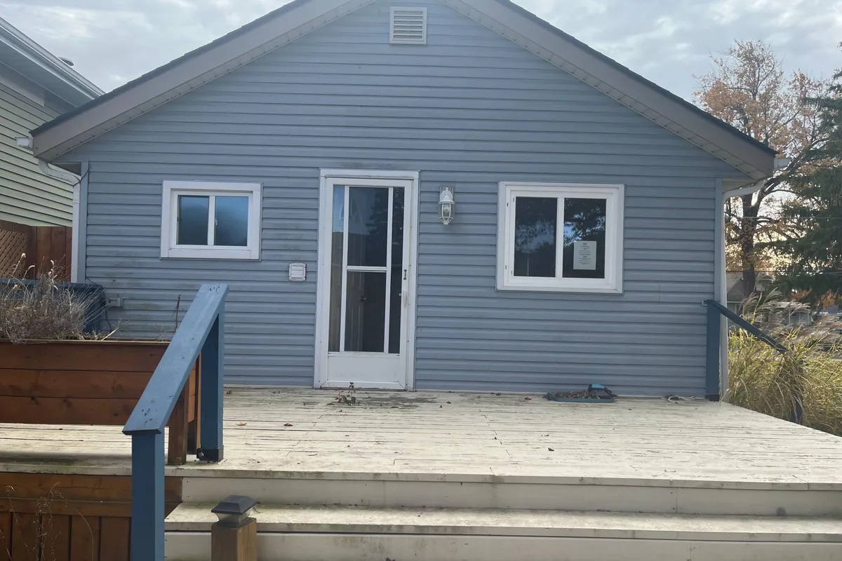 3828 Roxborough Avenue, ON L0S 1B0