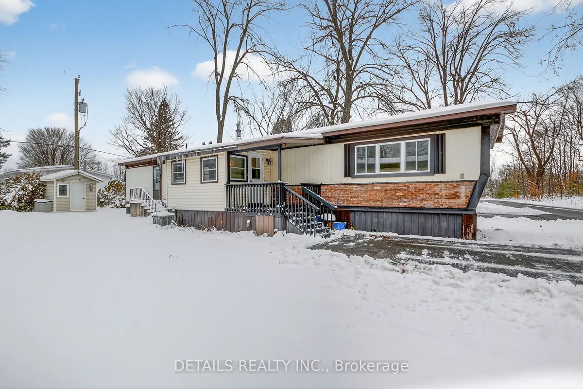 9 Maplewood Avenue, ON K7C 3P1