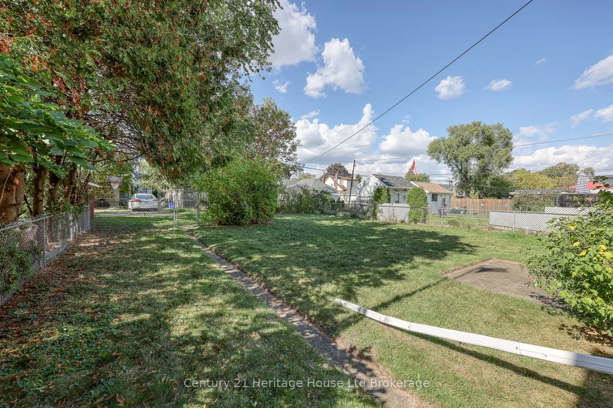 149 Strathearne Avenue, ON L8H 5K7