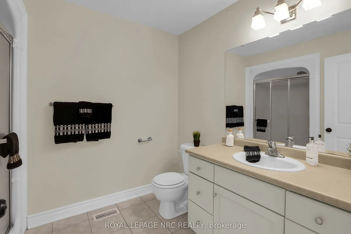 56 Queens Circle, ON L0S 1B0