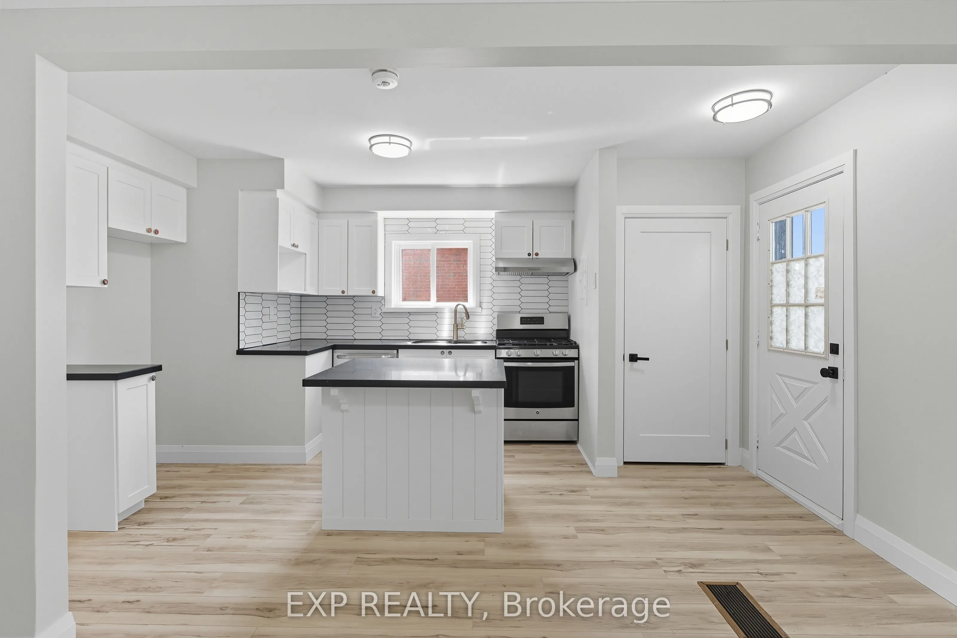 397 East 28th Street, ON L8V 3J9