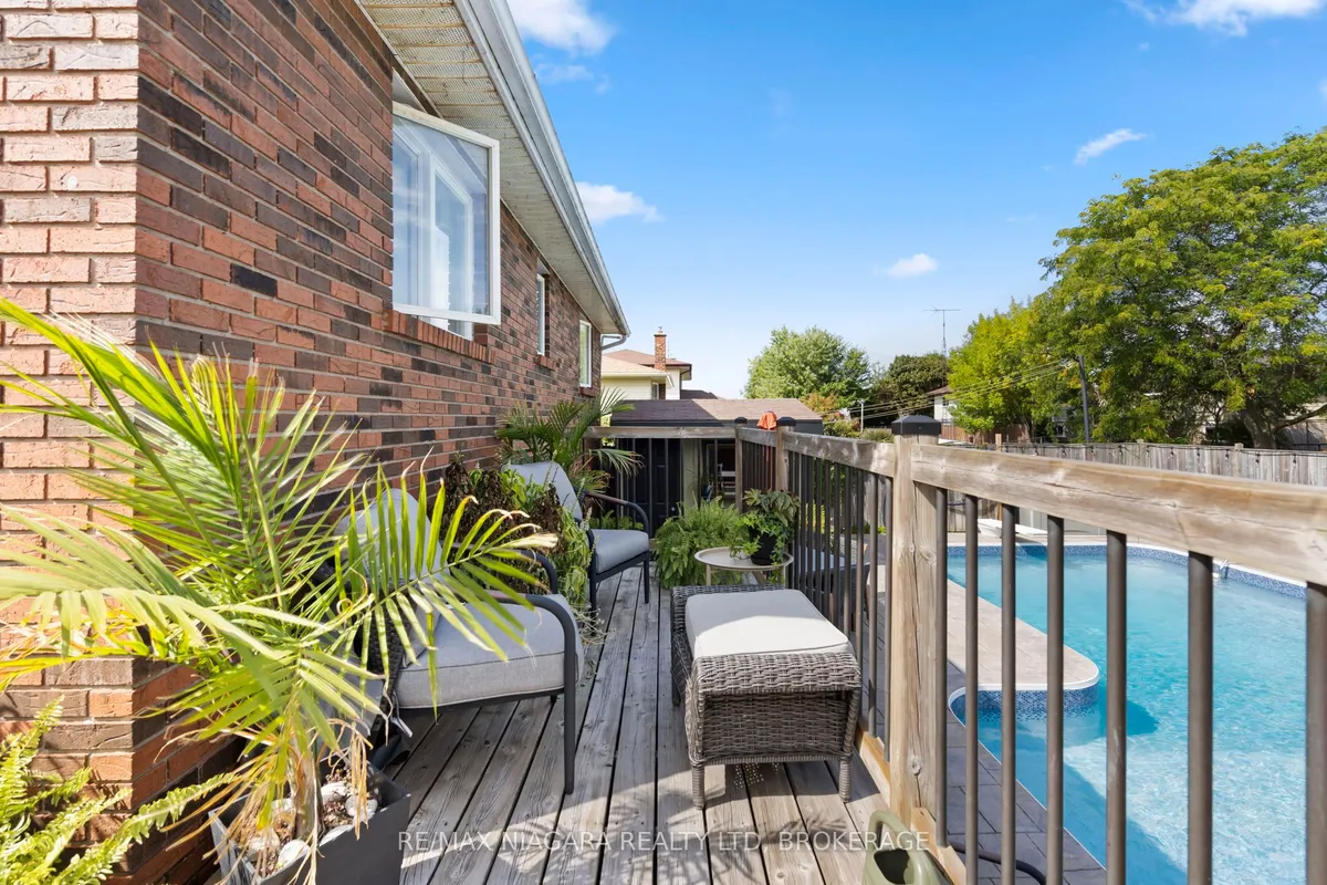 24 Forster Avenue, ON L2V 4J5