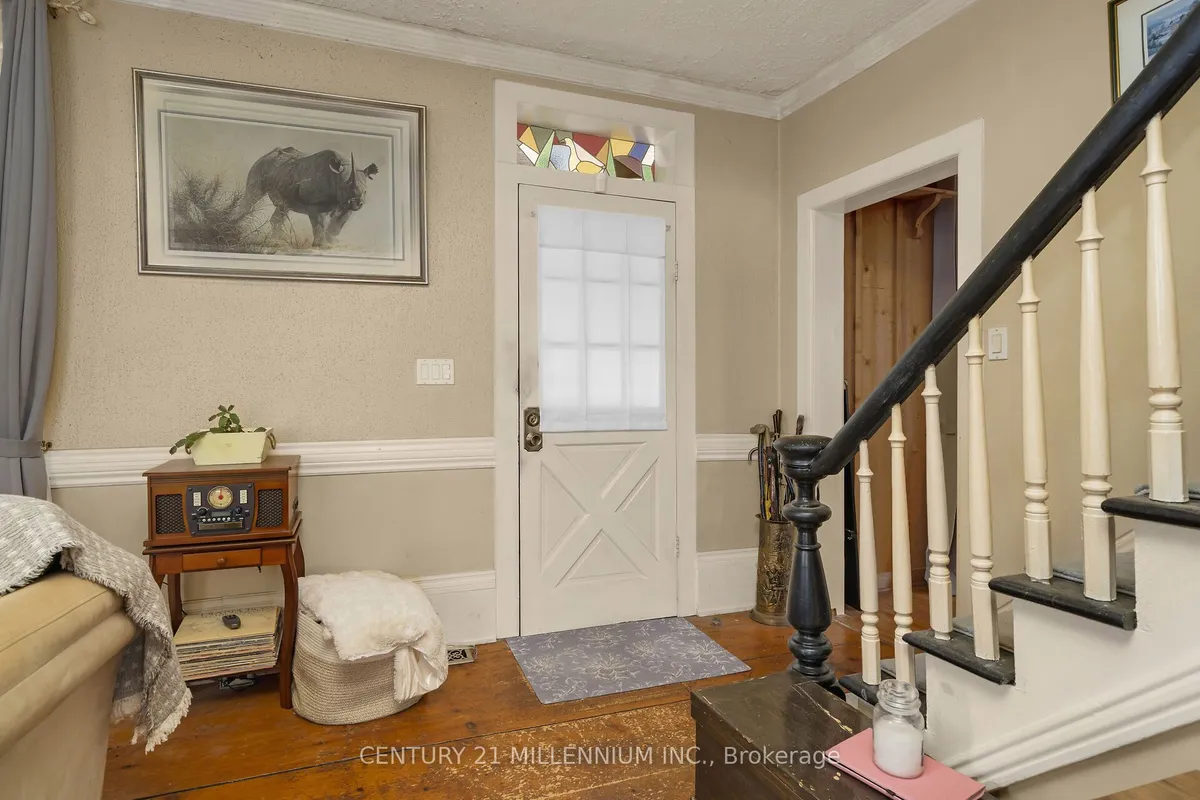 3 Centre Street, ON N0B 1T0