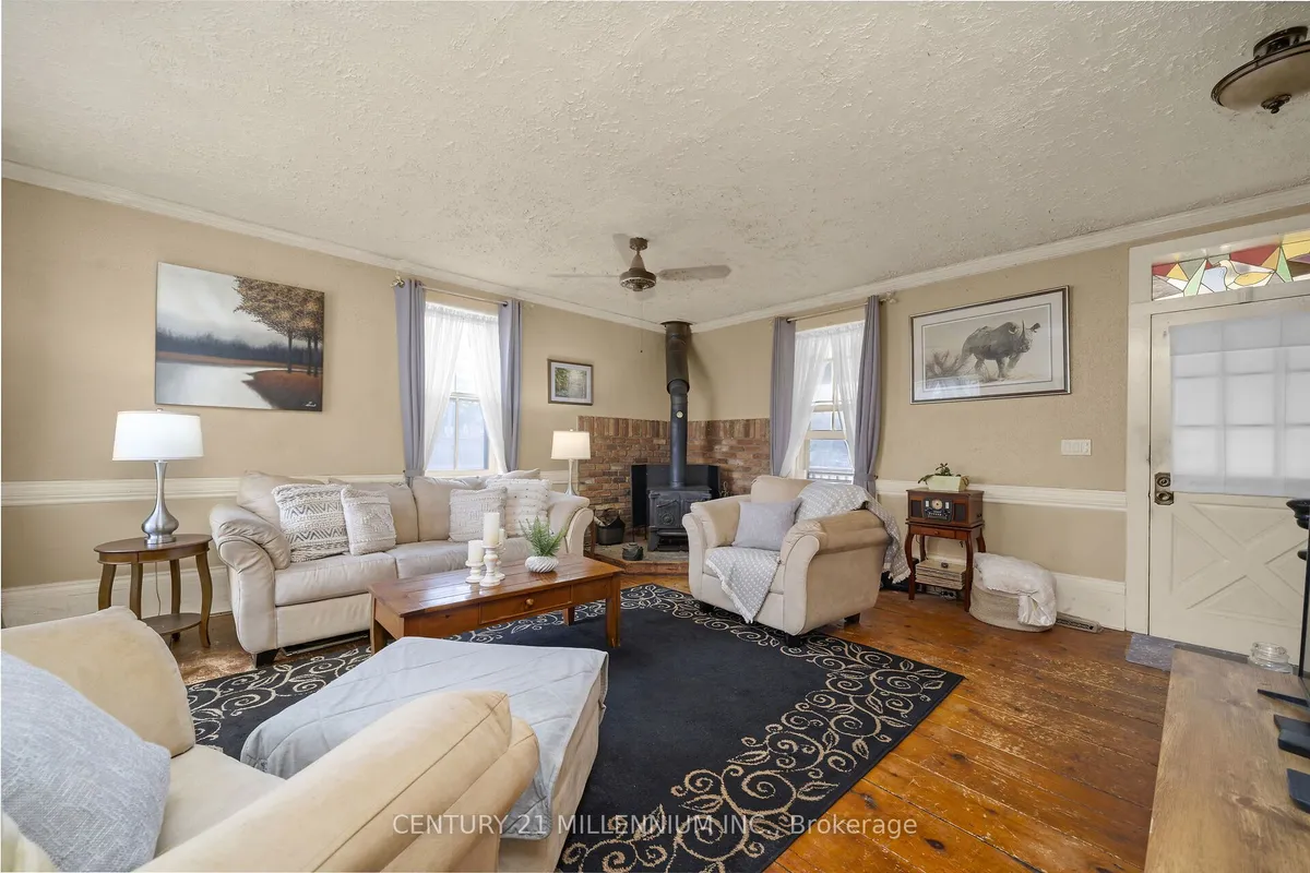 3 Centre Street, ON N0B 1T0