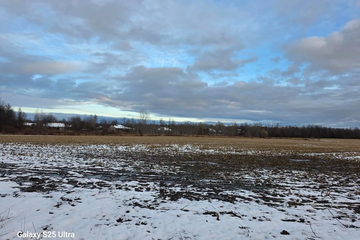 906 French Settlement Road, ON K0G 1J0