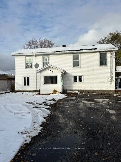 609 Regent Street, ON K6A 1G2