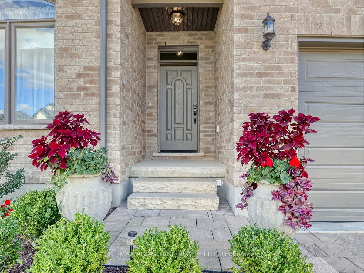 1891 Trailsway Drive, ON N6K 0K7