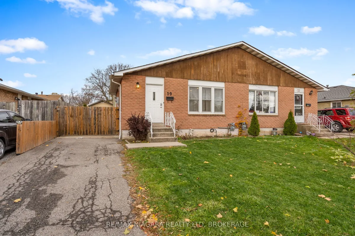 19 Lampman Crescent, ON L2V 4K6
