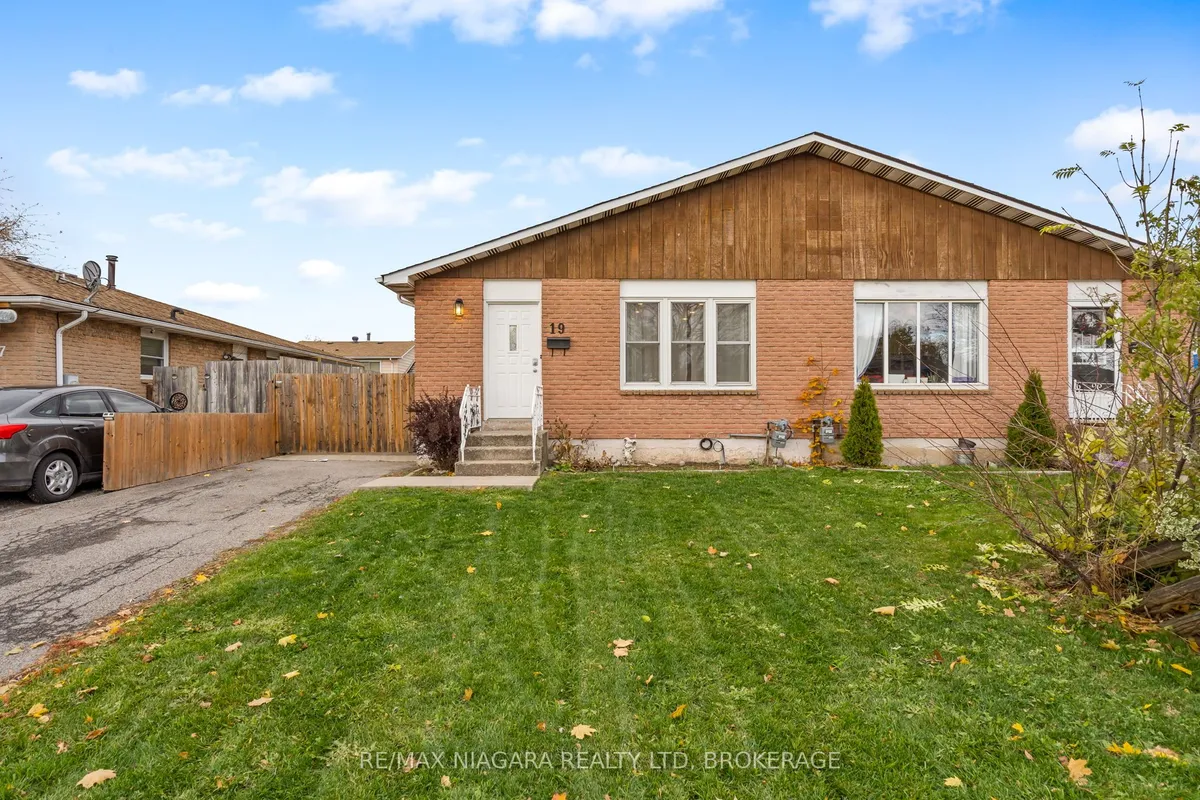 19 Lampman Crescent, ON L2V 4K6