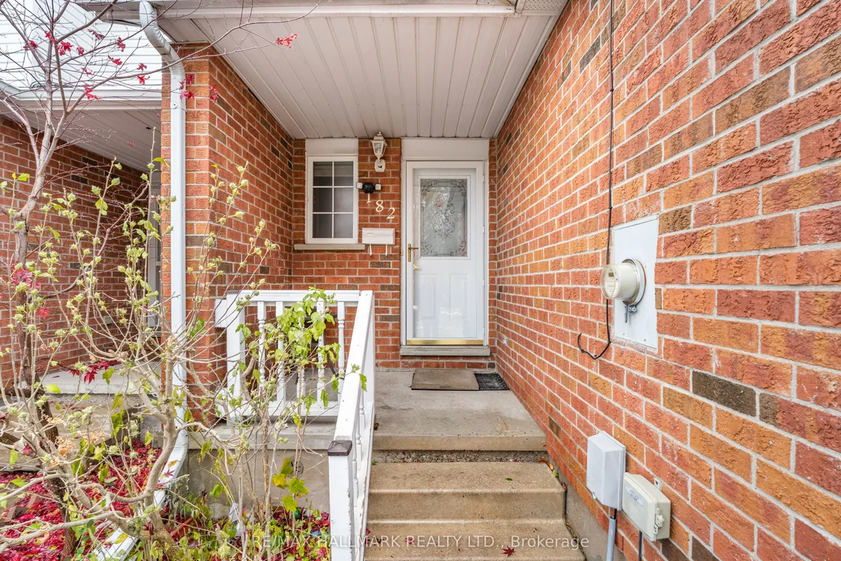 182 Kingswood Drive, ON N2E 1S9