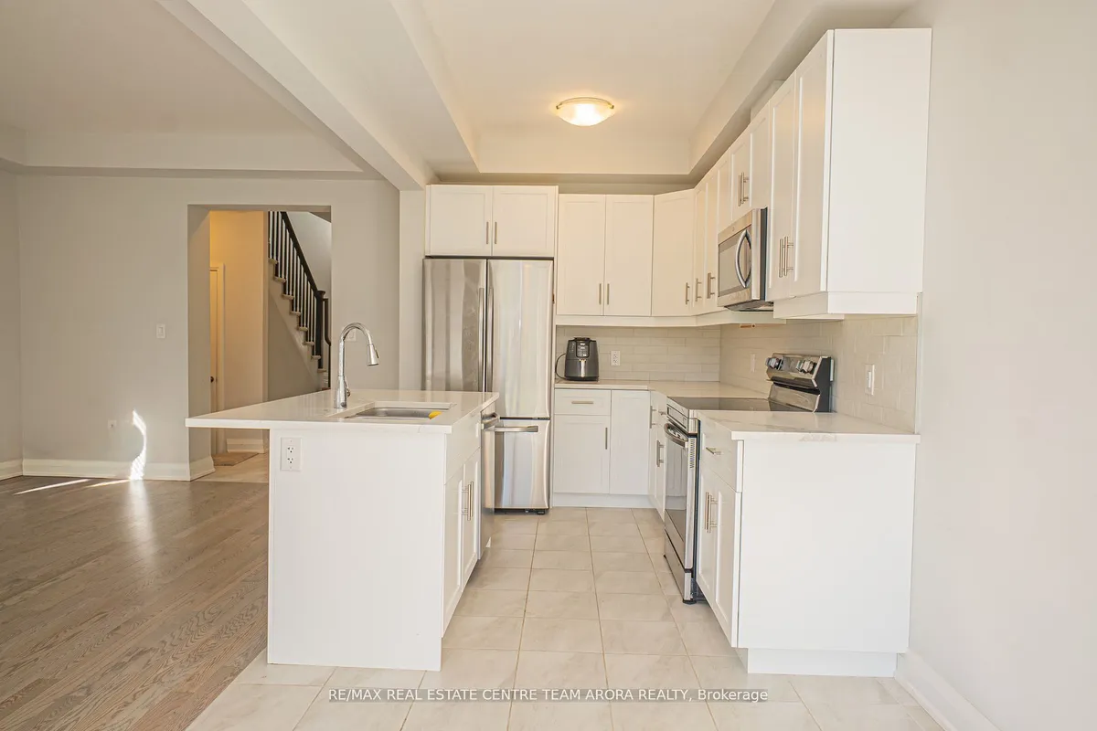 112 Bur Oak Drive, ON L2V 0L8