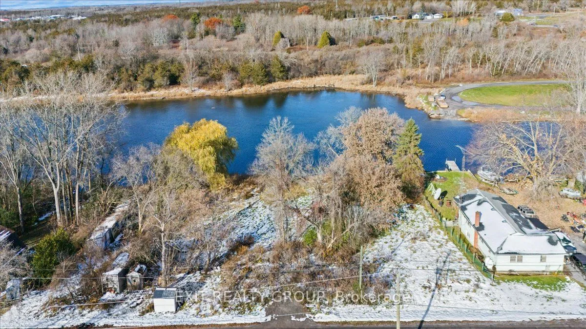 82 Queen Street, ON K0K 3A0