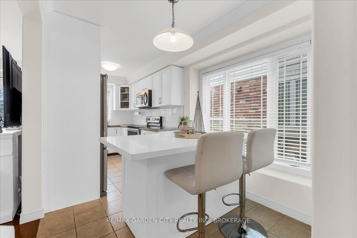 45 Hemlock Way, ON L3M 0A8