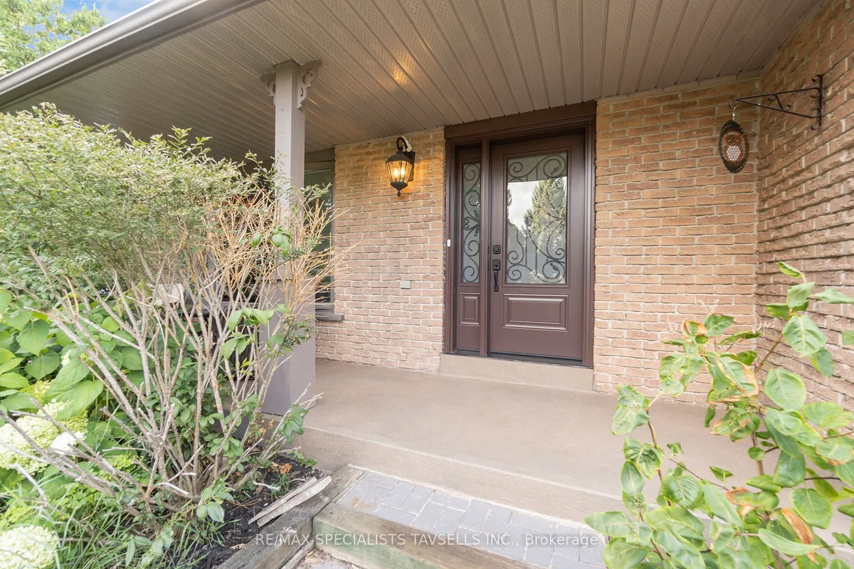 23 Mckibbon Avenue, ON L9W 5M2