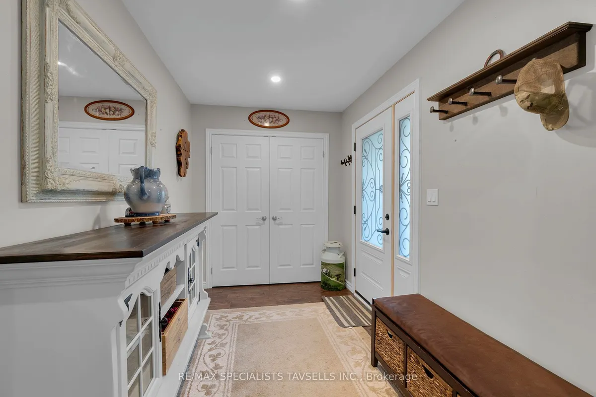 23 Mckibbon Avenue, ON L9W 5M2