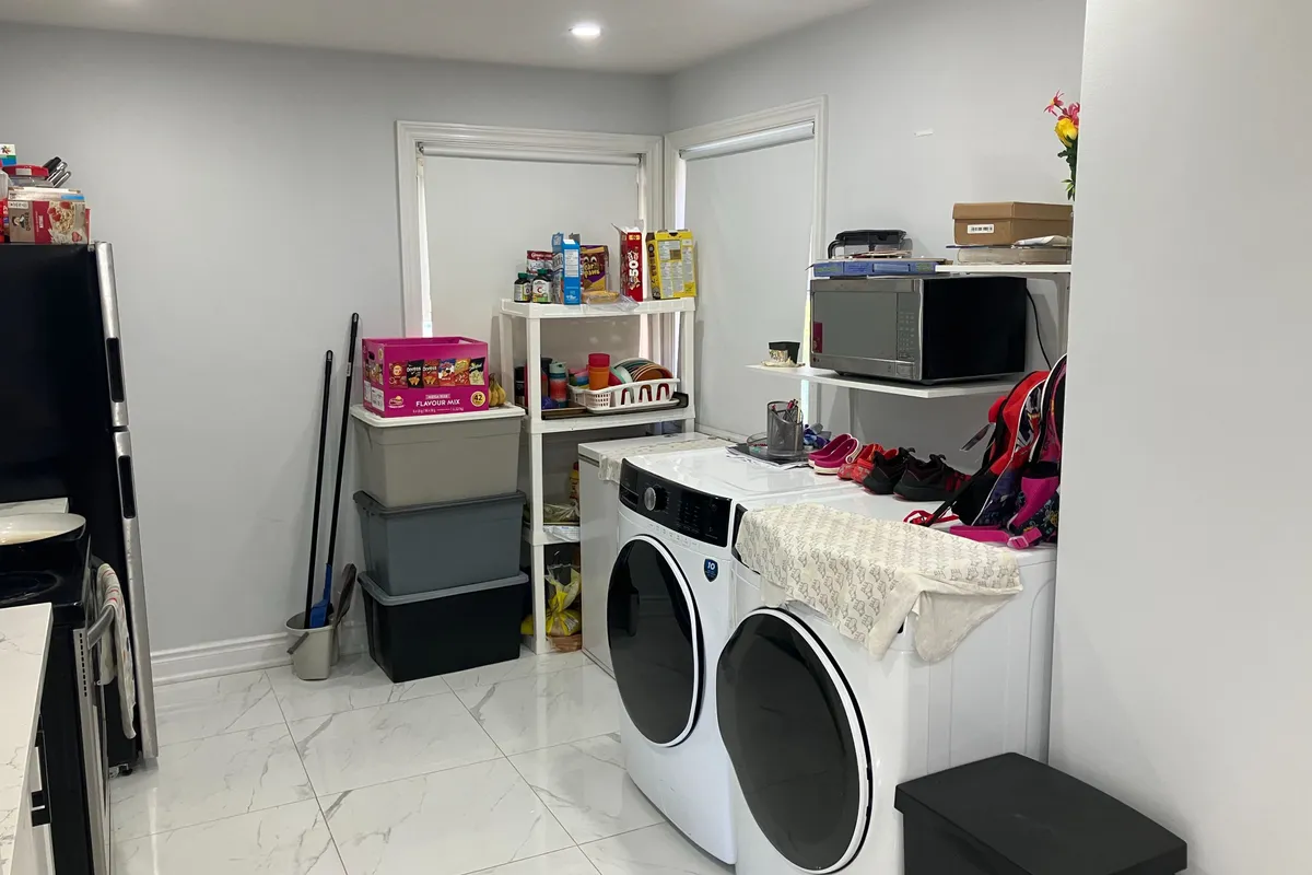 1942 Duluth Crescent, ON N5V 1H7