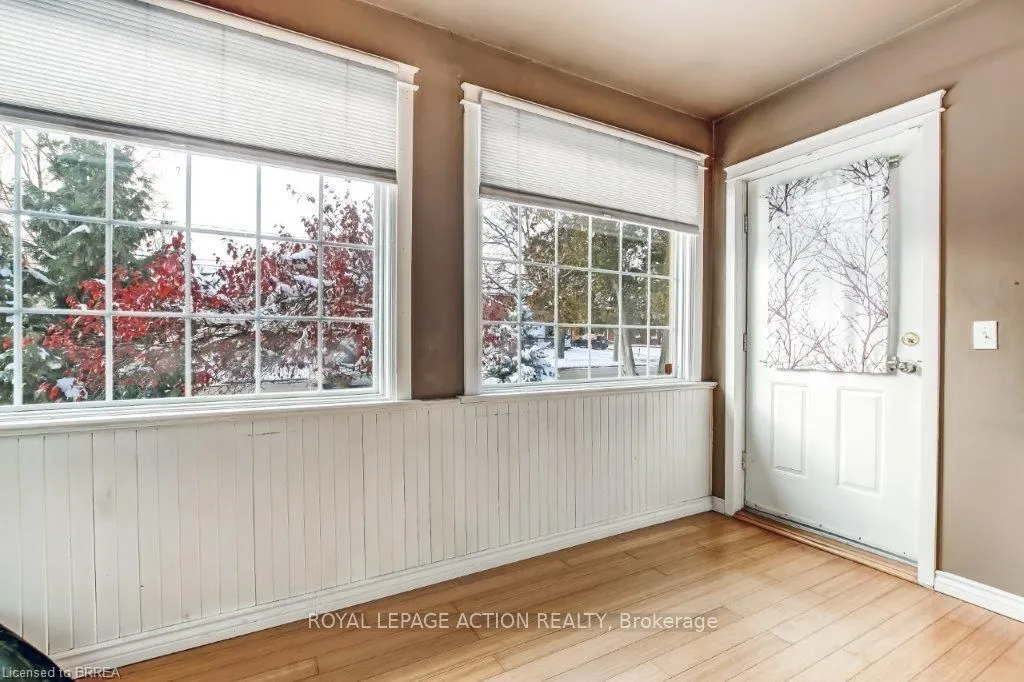 85 Grand River Avenue, ON N3T 4X5