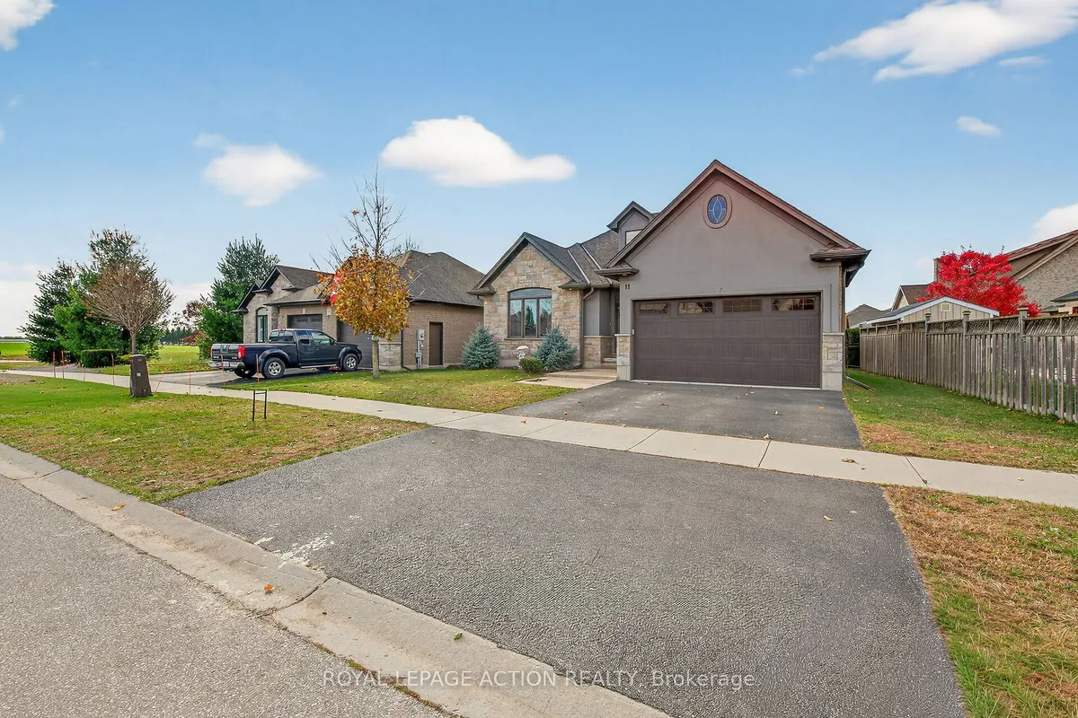 11 Jong Street, ON N0E 1Y0