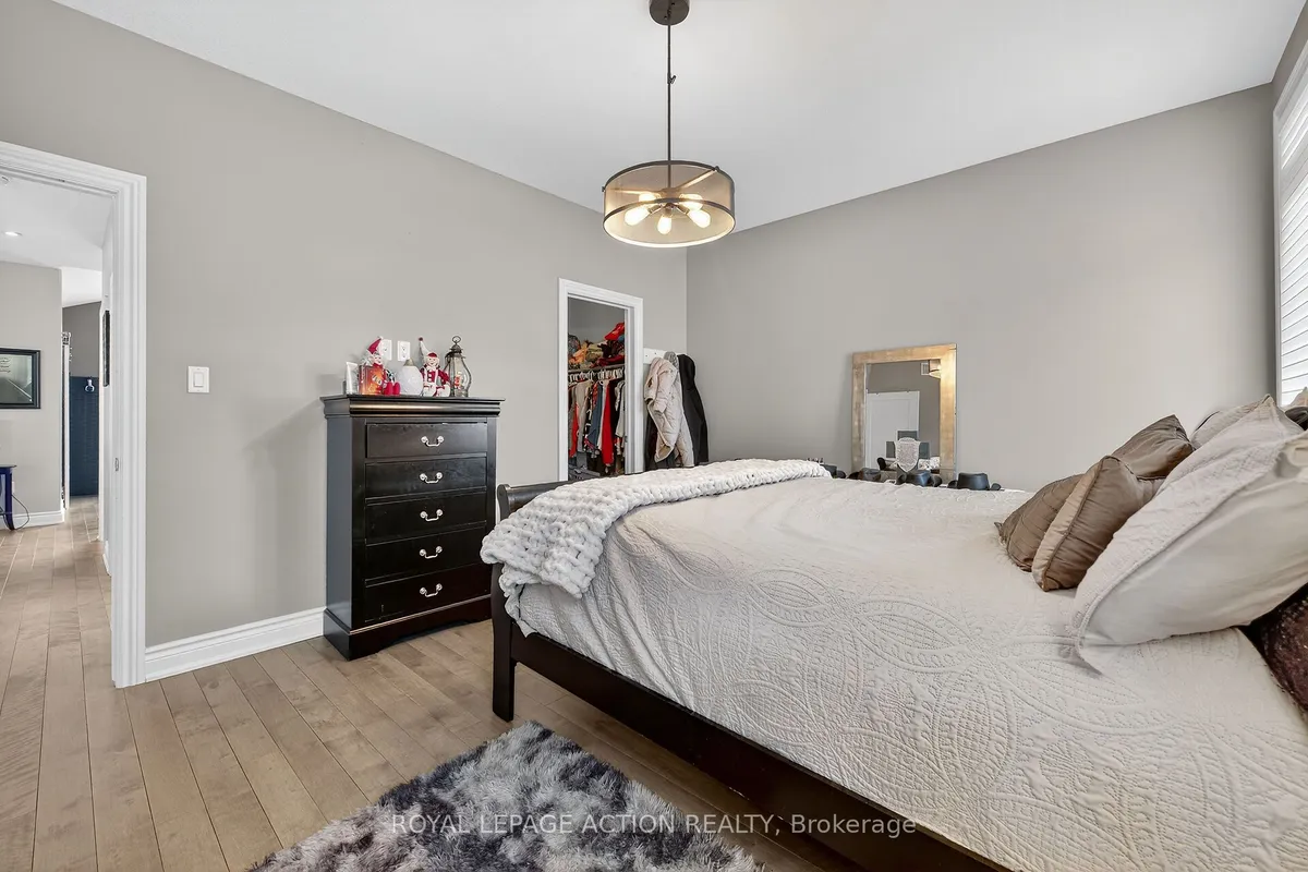 11 Jong Street, ON N0E 1Y0