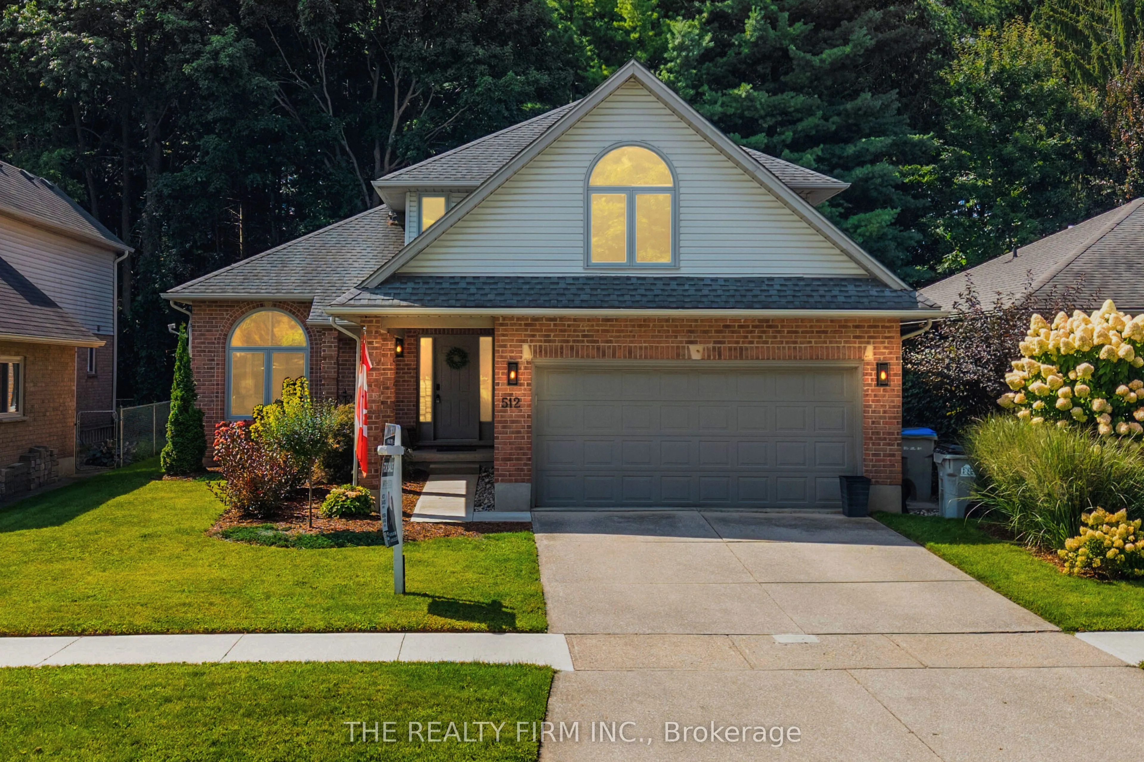 512 Riverview Drive, ON N7G 4B4