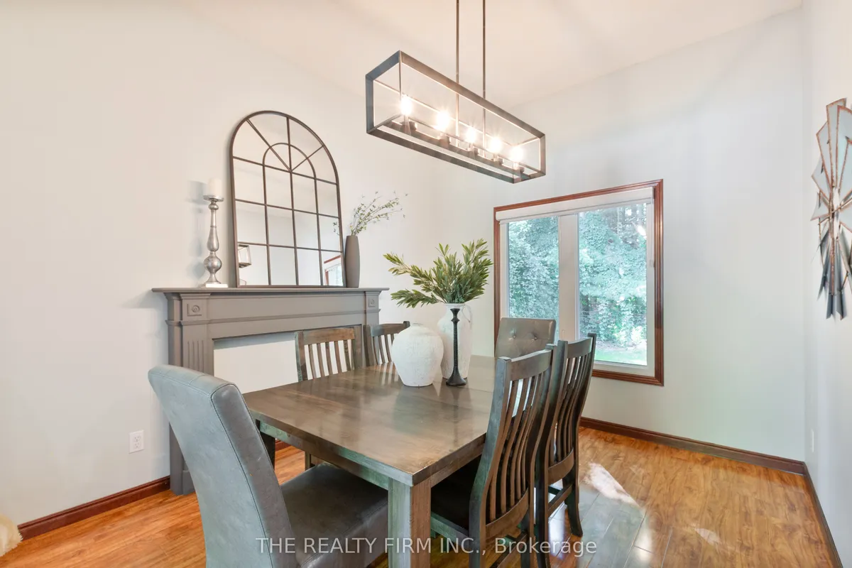 512 Riverview Drive, ON N7G 4B4