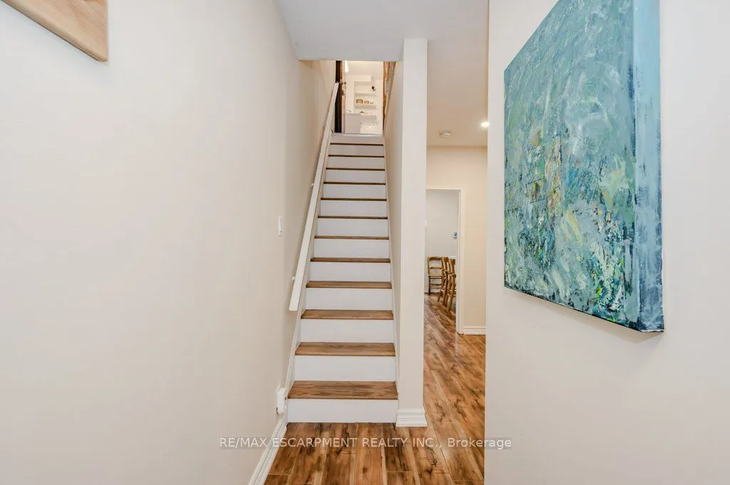 63 Beechwood Avenue, ON L8L 2S5