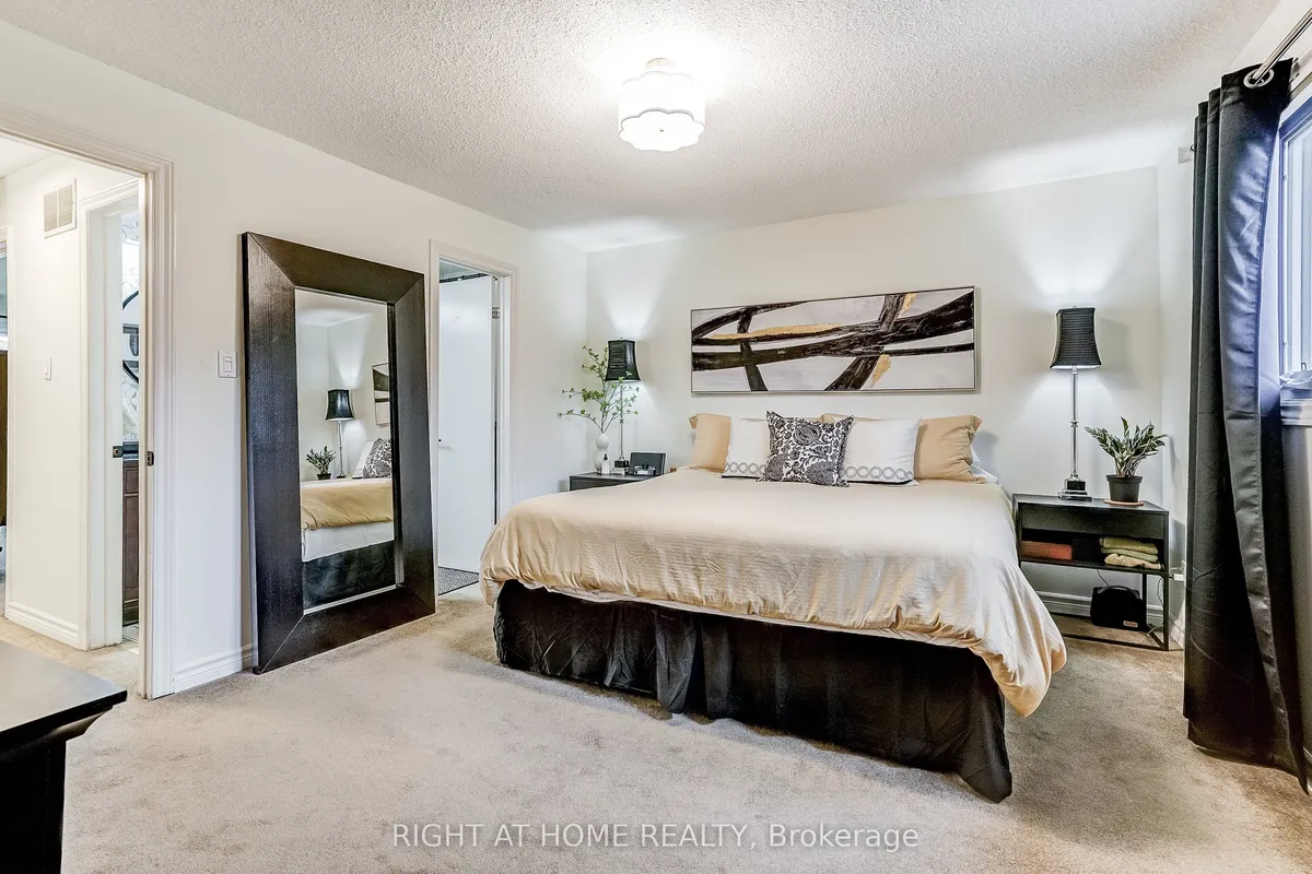 9 Aspen Court, ON L8B 0A7