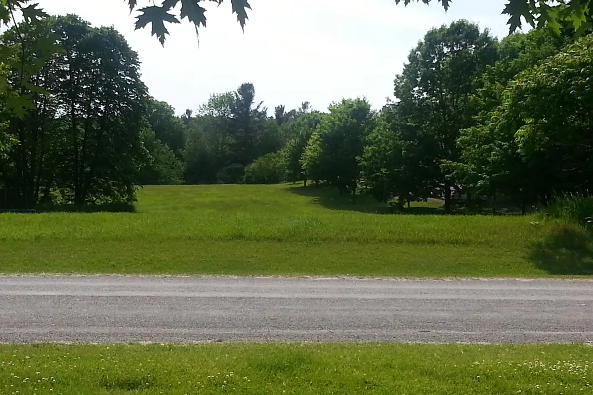 LT8P444 CLITHEROE Road, ON K0K 2G0