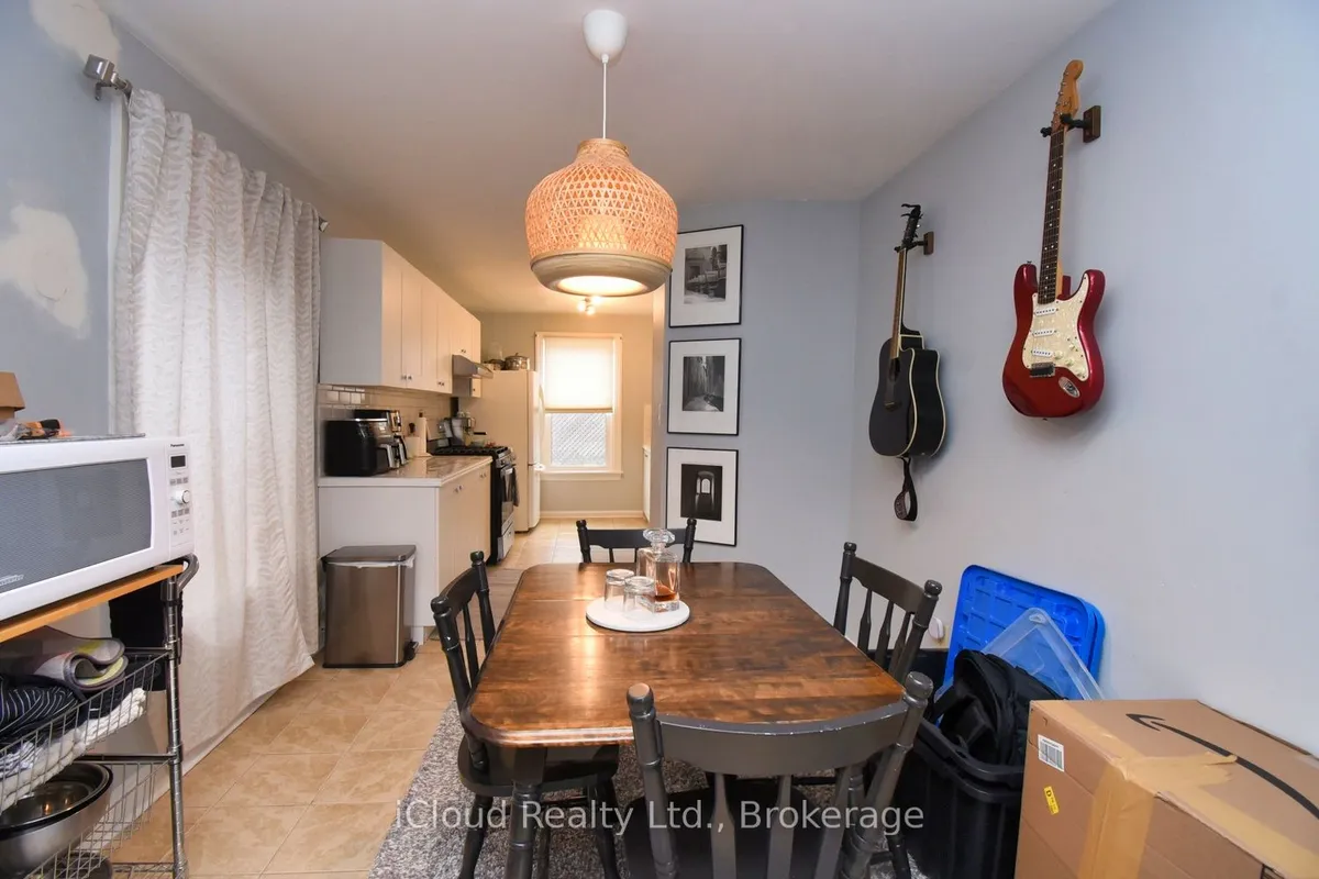 205 Prospect Street, ON L8M 2Z6