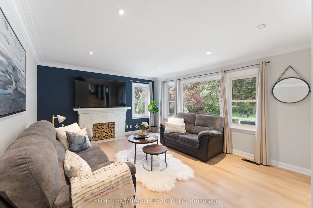 136 Mohawk Road, ON L9G 2W9