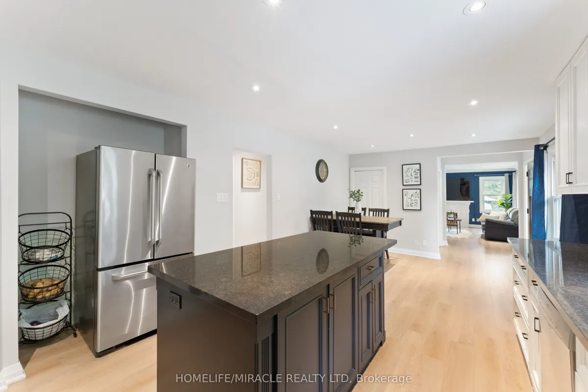 136 Mohawk Road, ON L9G 2W9