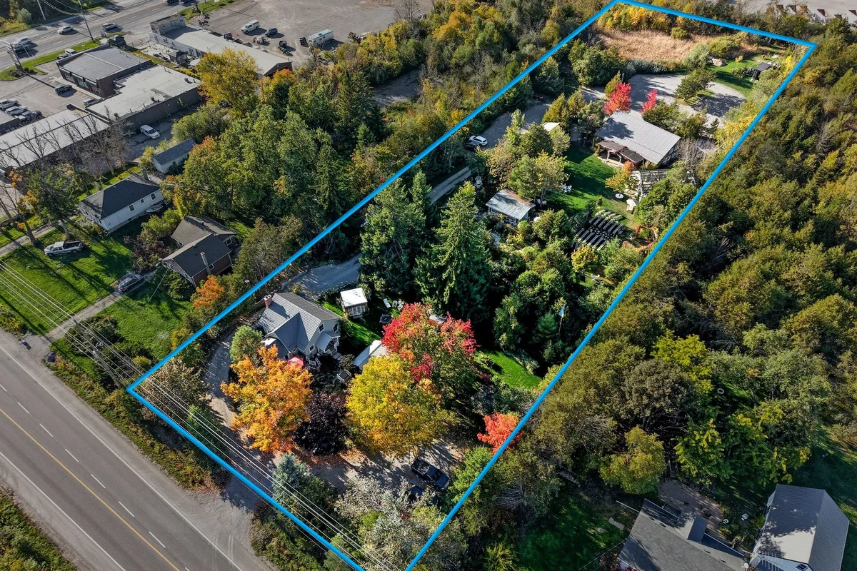 994 County Rd 19 Road, ON K9J 6X2