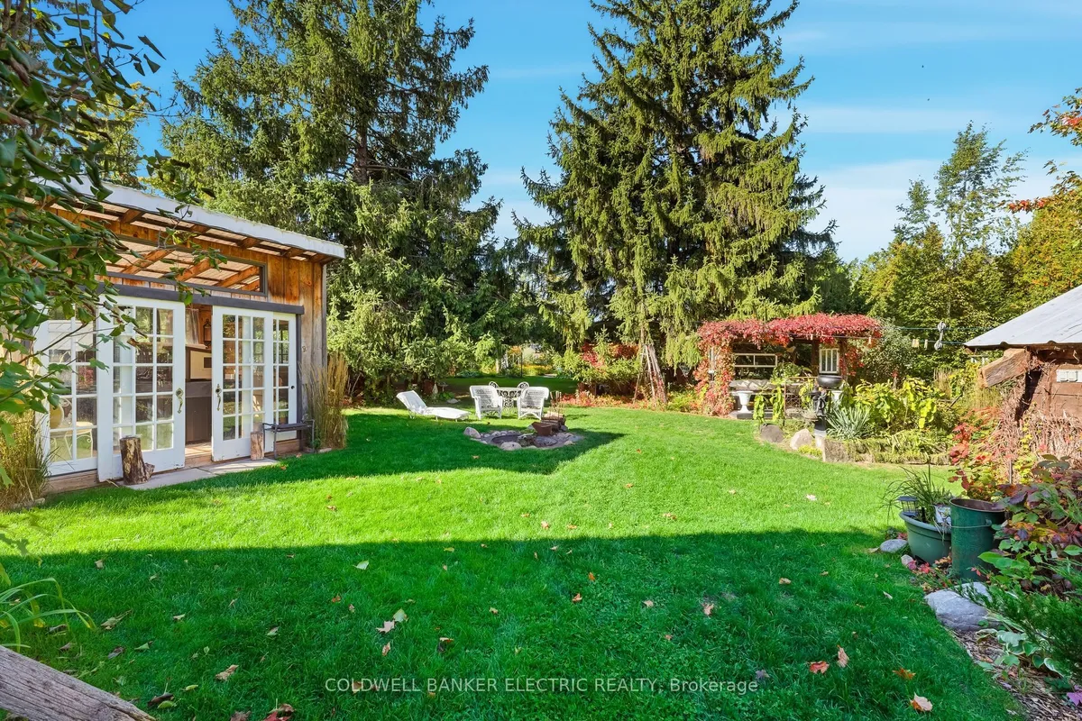 994 County Rd 19 Road, ON K9J 6X2