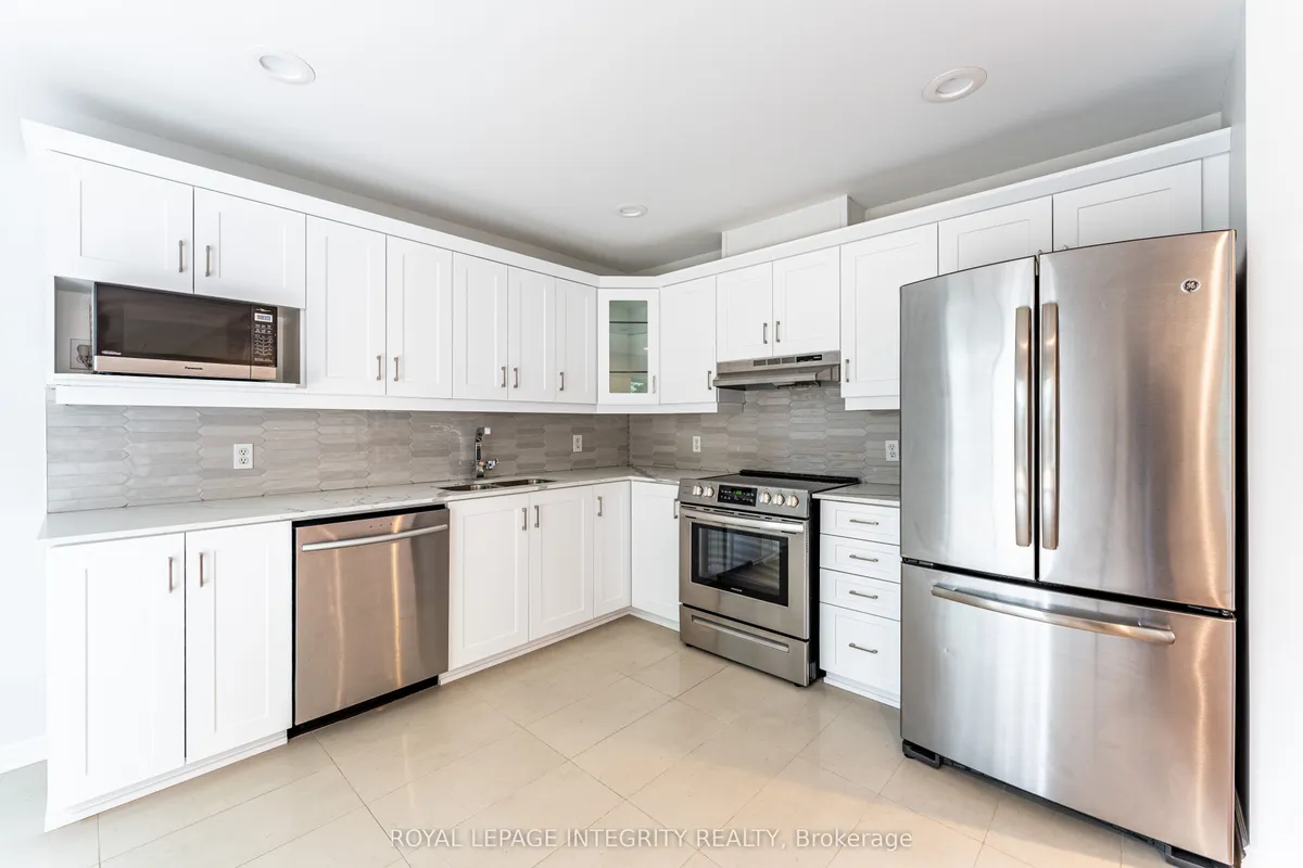 71 Appledale Drive, ON K2J 4W6