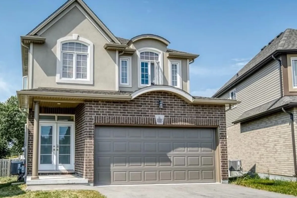 5991 KATE Avenue, ON L2H 0M9