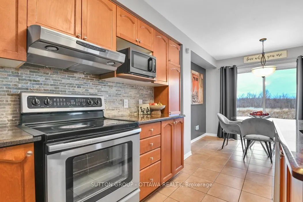 214 Trail Side Circle, ON K4A 5B4