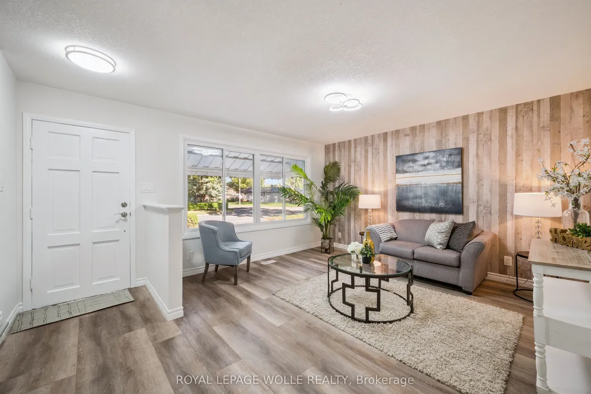 179 Traynor Avenue, ON N2C 1W4