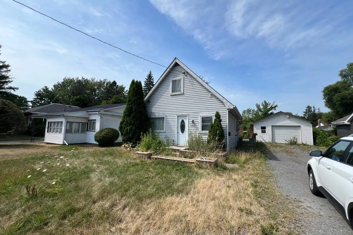 394 Bridge Street, ON K8N 1P8