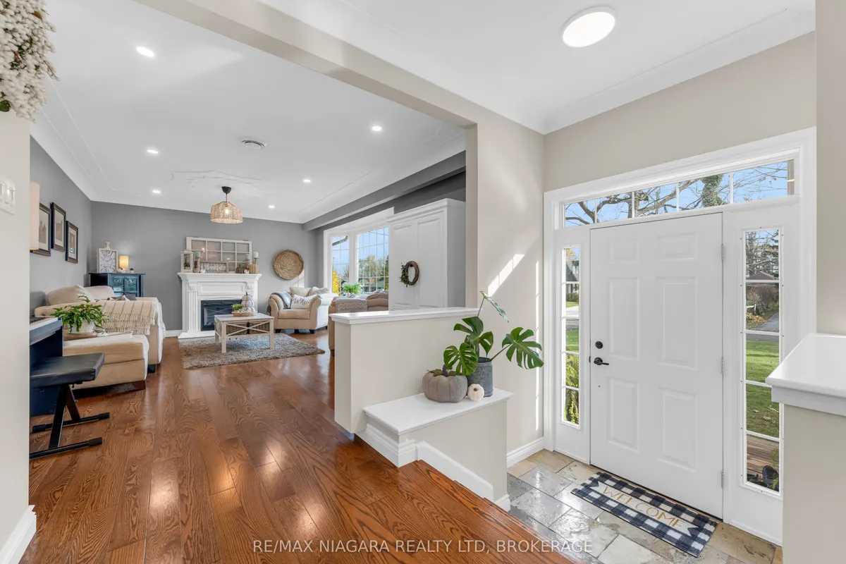 16 Walnut Street, ON L3K 2T6