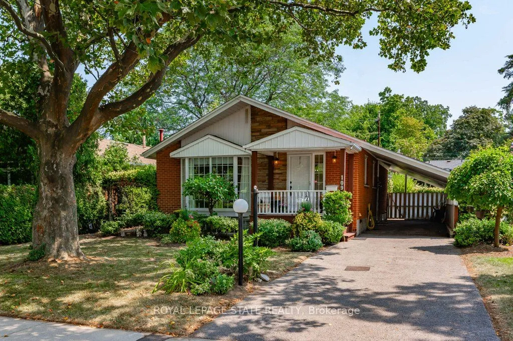 109 West 31st Street, ON L9C 5E8