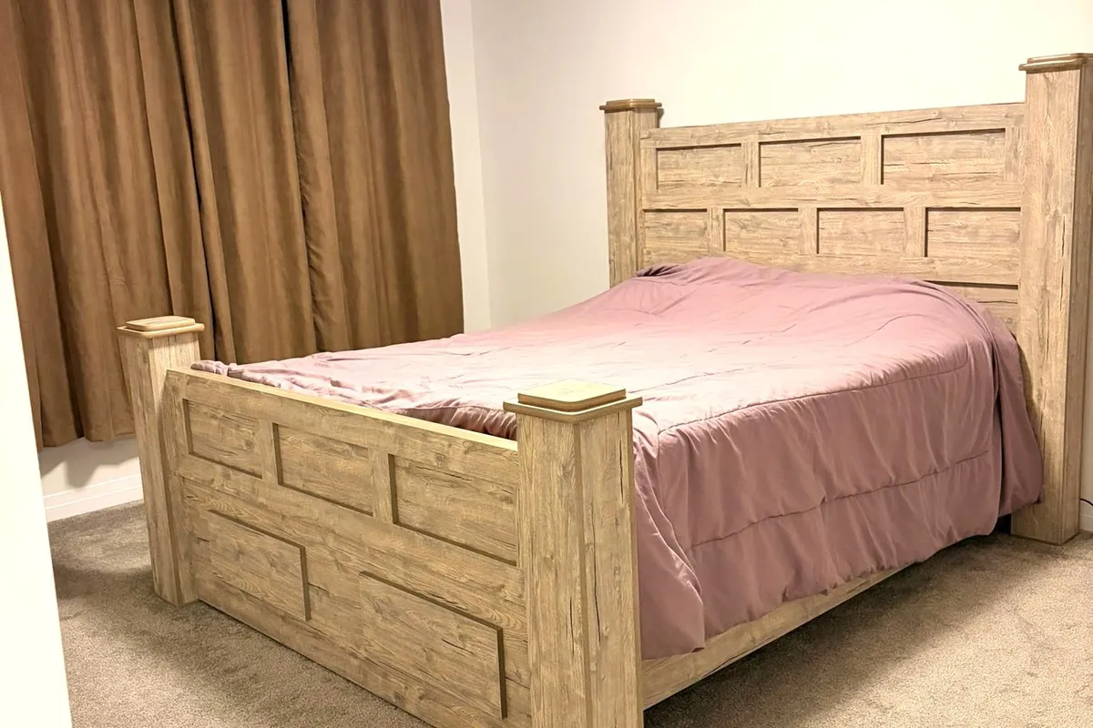 40 Sandstone Street, ON N1S 0E5