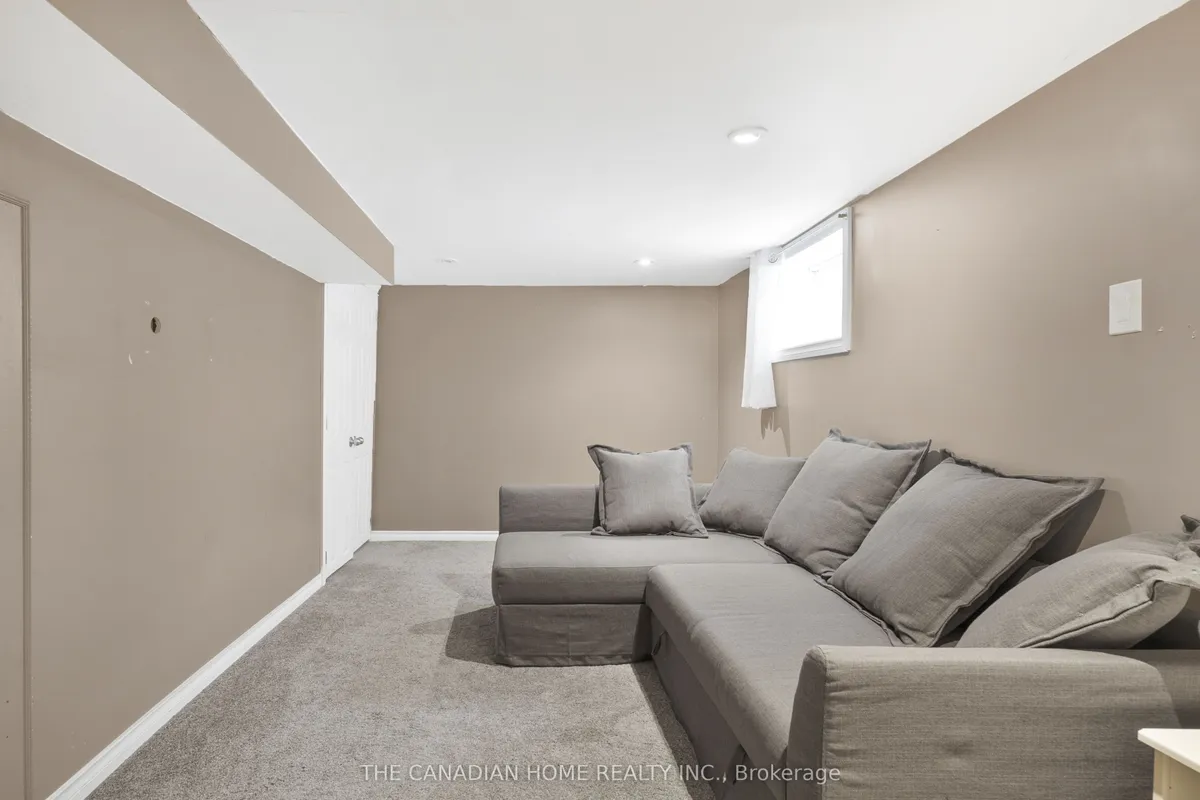 6414 Ker Street, ON L2G 1X8